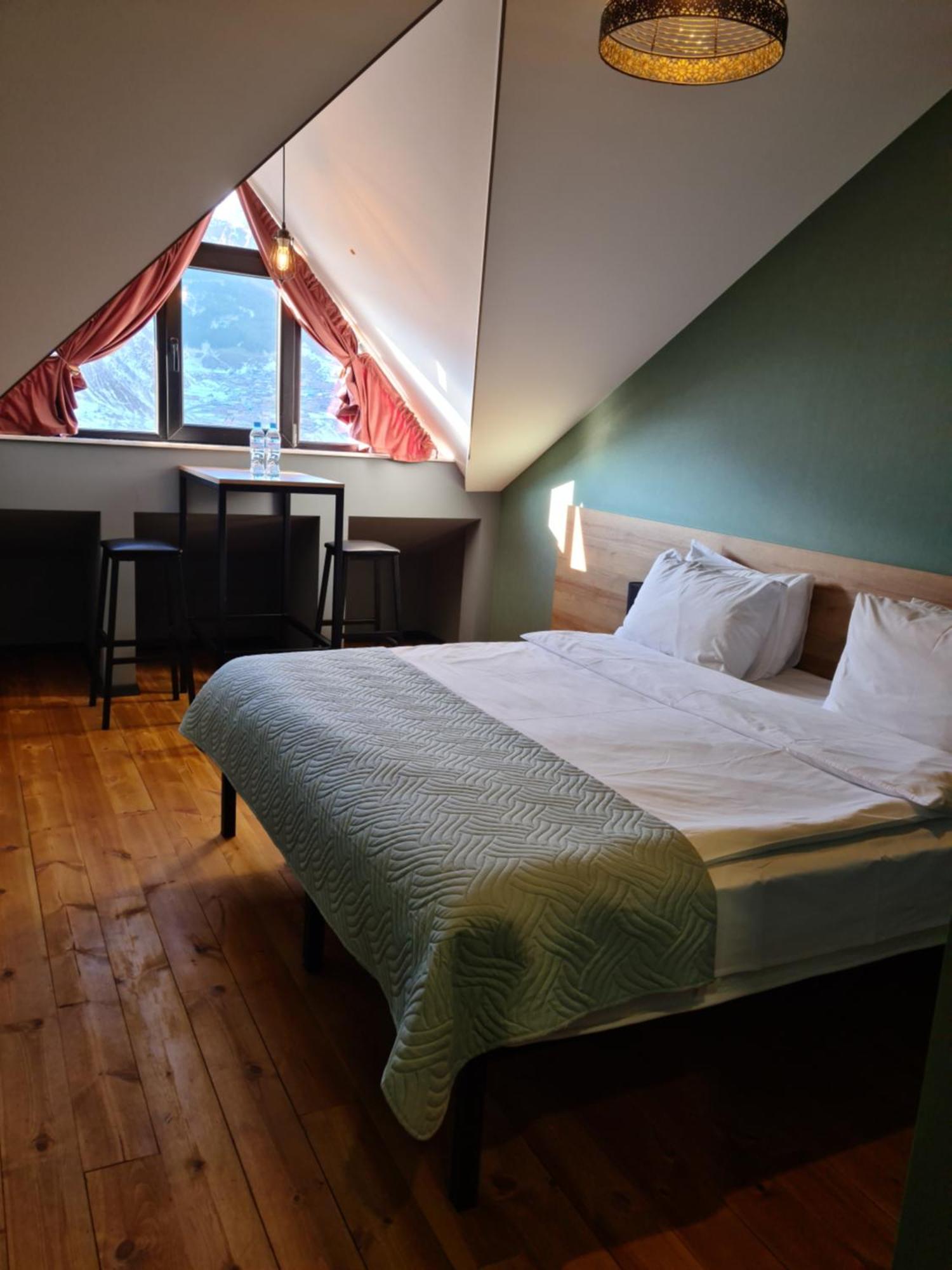 Hilltop Kazbegi Hotel Room photo