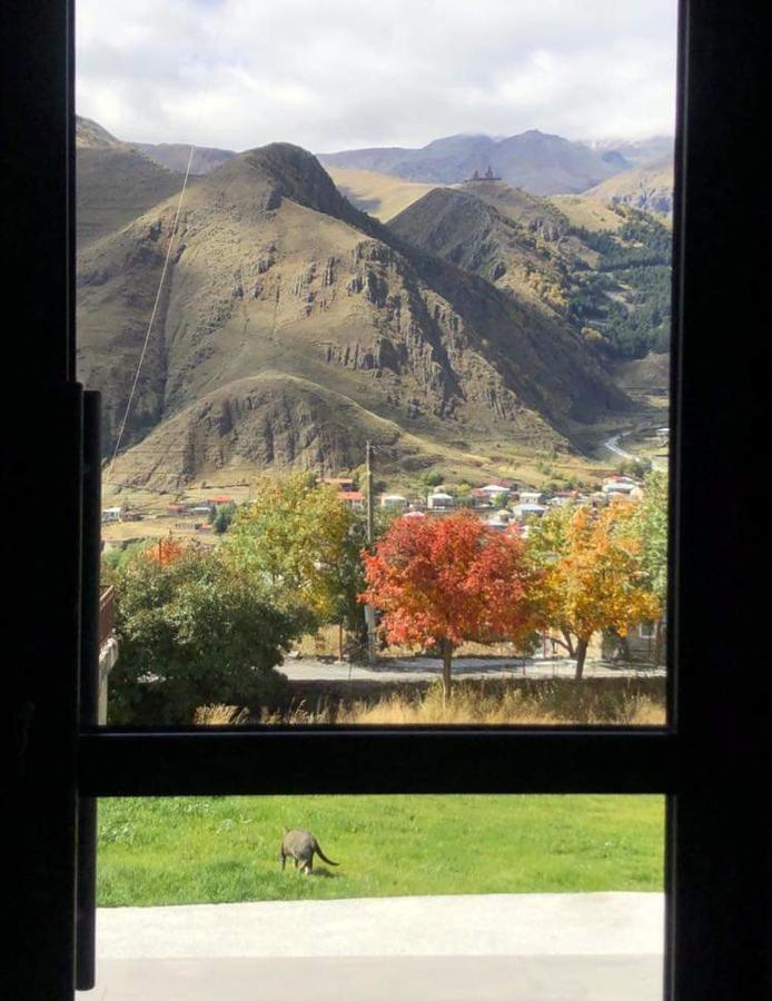 Hilltop Kazbegi Hotel Exterior photo